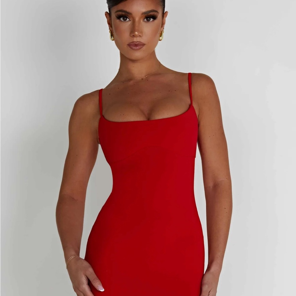 Chic Scarlet Mini Dress